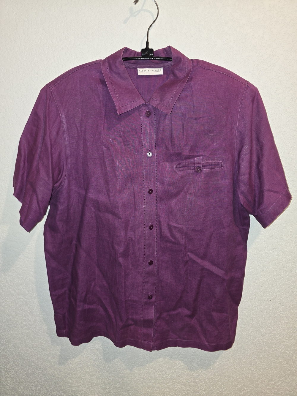 Vintage Valerie Stevens 100% Linen Purple Short Sleeve Button Down Shirt